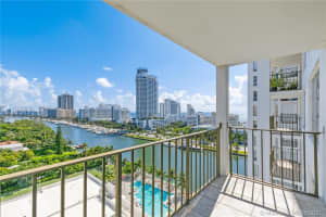 4101 Pine Tree Dr, Miami Beach, FL 33140, Sold 02/09/22