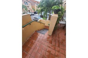 10026 Hammocks Blvd, Miami, FL 33196, Sold 10/25/21