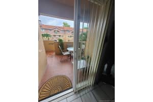 10026 Hammocks Blvd, Miami, FL 33196, Sold 10/25/21