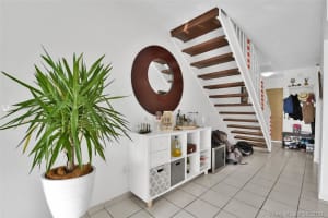 9210 Fontainebleau Blvd, Miami, FL 33172, Sold 11/04/21