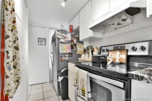 9210 Fontainebleau Blvd, Miami, FL 33172, Sold 11/04/21