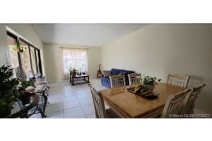 19160 NW 65th Ct, Hialeah, FL 33015, Sold 09/15/21