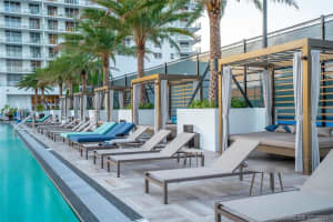 4010 S Ocean Dr, Hollywood, FL 33019, Sold 12/14/21