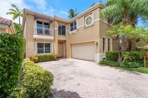3733 NE 208th St, Miami, FL 33180, Sold 11/15/21