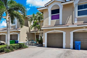 9073 NW 55th St, Sunrise, FL 33351, Sold 09/20/21