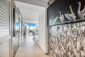88 SW 7th St, Miami, FL 33130, Sold 12/15/21