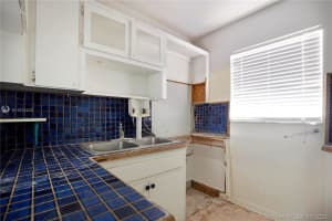325 Ocean Dr, Miami Beach, FL 33139, Sold 09/24/21