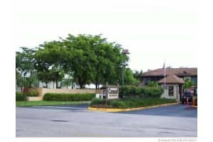 935 NE 199th St, Miami, FL 33179, Sold 09/27/21