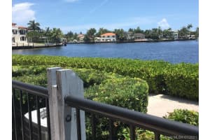 3810 NE 209th Terrace, Miami, FL 33180, Sold 11/03/21