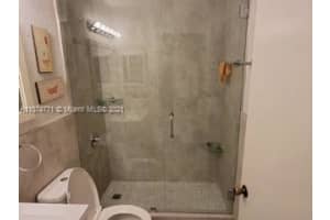 5215 NW 112th Ave, Doral, FL 33178, Sold 12/10/21