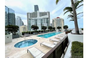 3301, 1300 Brickell Bay Dr #3505, Miami, FL 33131, Sold 01/12/22