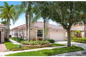 15640 NW 14th Ct, Pembroke Pines, FL 33028, Sold 08/31/21