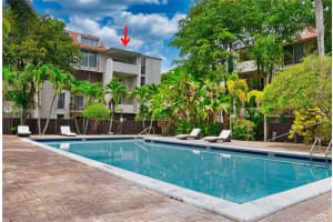 6890 N Kendall Dr APT B406, Pinecrest, FL 33156, Sold 09/17/21