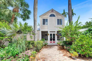 2705 Hackney Rd, Weston, FL 33331, Sold 01/28/22