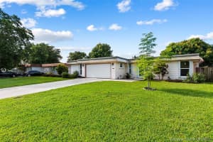 7102 NW 67th St, Tamarac, FL 33321, Sold 08/31/21