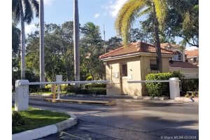 20900 Leeward Ct, Miami, FL 33180, Sold 09/14/21