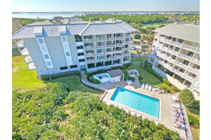 379 NE Tradewind Ln, Stuart, FL 34996, Sold 10/12/21