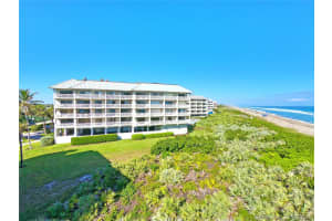 379 NE Tradewind Ln, Stuart, FL 34996, Sold 10/12/21