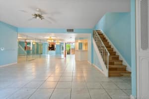 942 NE 24th Ave, Hallandale Beach, FL 33009, Sold 08/27/21