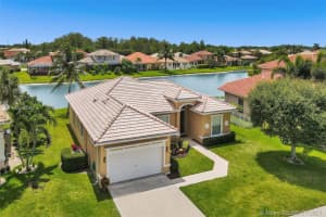 3455 Harness Cir, Lake Worth, FL 33449, Sold 09/29/21