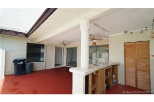 651 NW 97th Pl, Miami, FL 33172, Sold 10/15/21