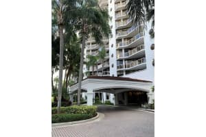 3610 Yacht Club Dr, Miami, FL 33180, Sold 11/12/21