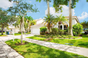 1204 Falls Blvd, Weston, FL 33327, Sold 10/14/21