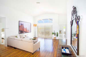 1204 Falls Blvd, Weston, FL 33327, Sold 10/14/21