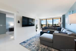 2555 Collins Ave, Miami, FL 33140, Sold 06/27/22