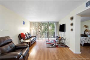 210 Fontainebleau Blvd, Miami, FL 33172, Sold 10/08/21