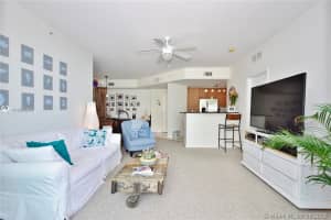 7900 Harbor Island Dr, North Bay Village, FL 33141, Sold 09/17/21