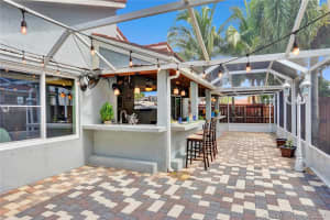 5465 SW 164th Pl, Miami, FL 33185, Sold 08/20/21