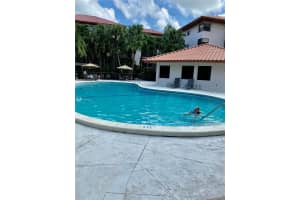 55 Ocean Ln Dr, Key Biscayne, FL 33149, Sold 01/31/22