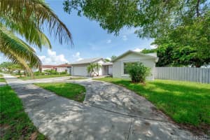 5921 NW 193rd St, Hialeah, FL 33015, Sold 09/07/21