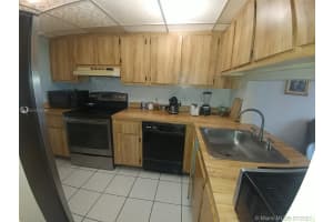 7662 SW 152nd Ave, Miami, FL 33193, Sold 03/30/22