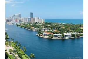 20515 E Country Club Dr PH 41, Aventura, FL 33180, Sold 04/28/22