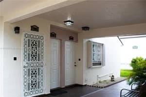 1000 SW 104th Ct, Miami, FL 33174, Sold 02/28/22