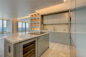18975 Collins Ave, Sunny Isles Beach, FL 33160, Sold 01/06/22