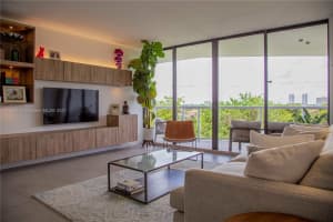 3640 Yacht Club Dr, Aventura, FL 33180, Sold 11/18/21