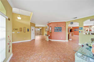 7843 NW 112th Pl, Medley, FL 33178, Sold 01/13/22