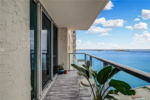 1155 Brickell Bay Dr, Miami, FL 33131, Sold 09/17/21