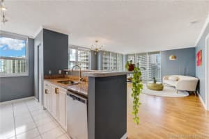 1155 Brickell Bay Dr, Miami, FL 33131, Sold 09/17/21