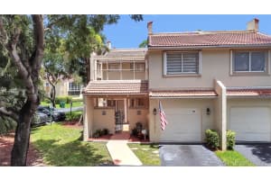 10281 NW 46th St, Doral, FL 33178, Sold 09/21/21