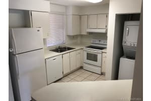 6195 NW 186th St, Hialeah, FL 33015, Sold 09/27/21