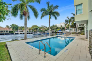800 SE 4th St, Fort Lauderdale, FL 33301, Sold 02/22/22