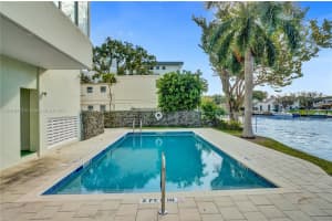 800 SE 4th St, Fort Lauderdale, FL 33301, Sold 02/22/22