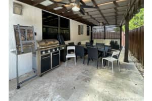 9839 NW 10 Terrace, Miami, FL 33172, Sold 12/30/21