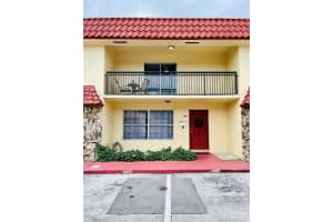 6675 SW 41st Pl, Davie, FL 33314, Sold 10/26/21