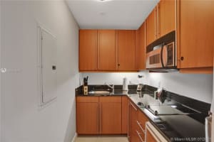 1435 Brickell Ave, Miami, FL 33131, Sold 02/21/22