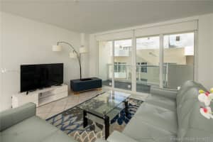 5601 Collins Ave, Miami Beach, FL 33140, Sold 12/06/21